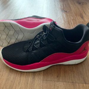 Girls Air Jordan B-Ball shoes